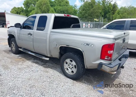 2007 Chevrolet Silverado 1500 Work Truck z USA, uszkodzony, nr VIN 1GCEK19CX7Z539170